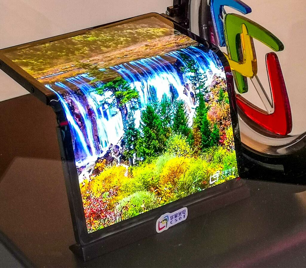 折りたたみや爆速5Gスマホが世界有数のテレビメーカー「TCL」から登場